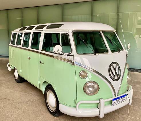 VOLKSWAGEN KOMBI 1.5 LUXO 8V GASOLINA 3P MANUAL